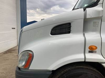 Freightliner Cascadia Hood