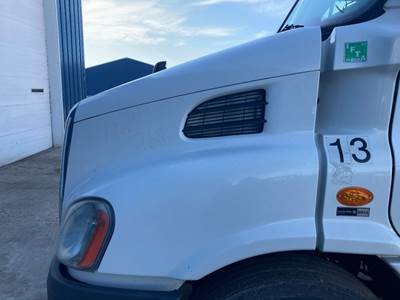 Freightliner Cascadia Hood