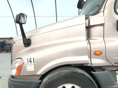 Freightliner Cascadia Hood