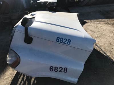 Freightliner Cascadia Hood