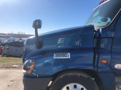 Freightliner Cascadia Hood
