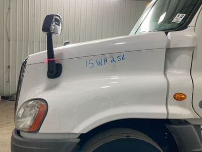 Freightliner Cascadia Hood