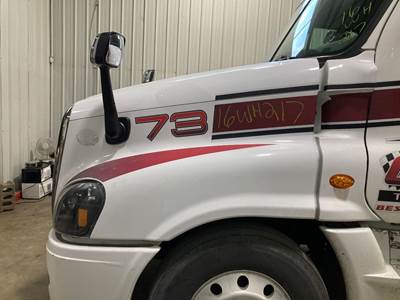 Freightliner Cascadia Hood