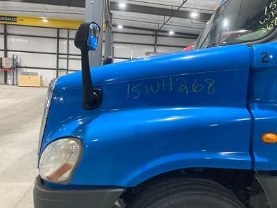 Freightliner Cascadia Hood