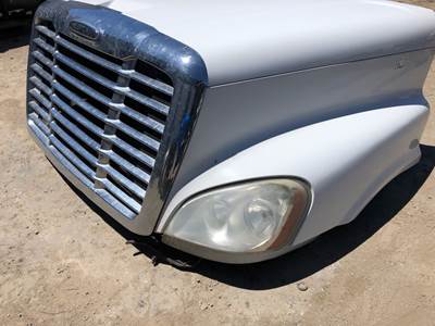 Freightliner Cascadia Hood