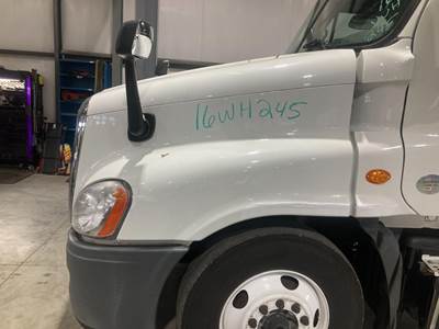 Freightliner Cascadia Hood