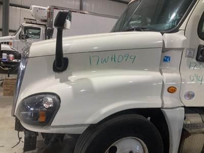Freightliner Cascadia Hood