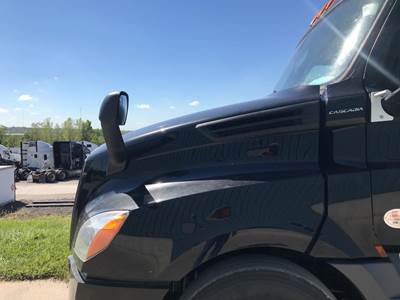 Freightliner Cascadia Hood