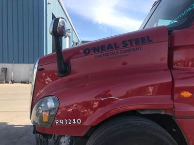 Freightliner Cascadia Hood