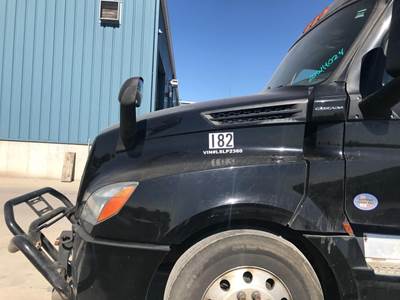 Freightliner Cascadia Hood