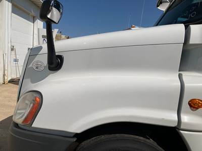 Freightliner Cascadia Hood
