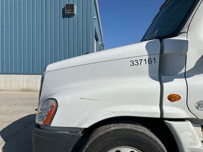 Freightliner Cascadia Hood