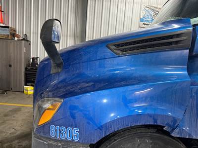 Freightliner Cascadia Hood