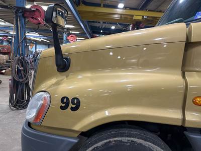 Freightliner Cascadia Hood