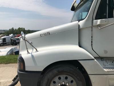 Freightliner Century Class 120 Hood for a Freightliner C120 Century