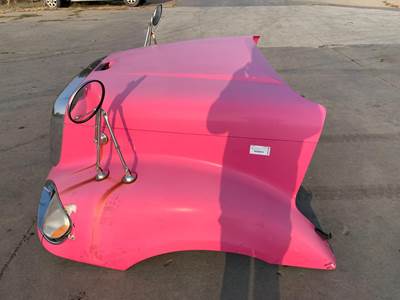 Freightliner Columbia 120 Hood