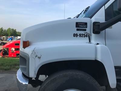 GMC C7500 Hood