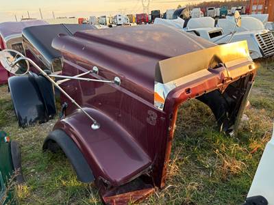 International 5900i Hood