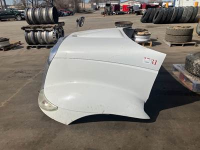 International 8600 Hood