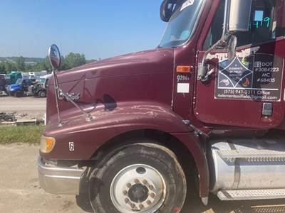 International 9200 Hood