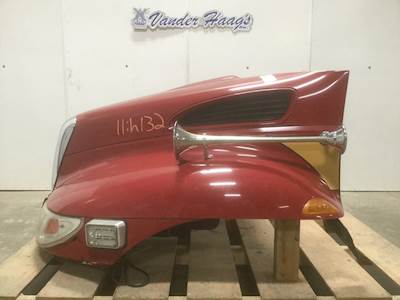 International DuraStar 4300 Hood for a International Durastar (4300)