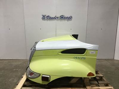 International DuraStar 4300 Hood for a International Durastar (4300)