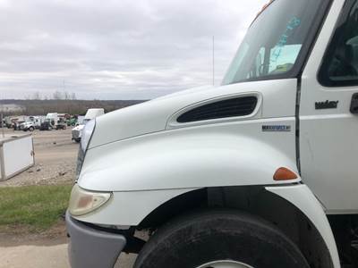 International DuraStar 4300 Hood for a International Durastar (4300)