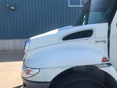 International DuraStar 4300 Hood for a International Durastar (4300)