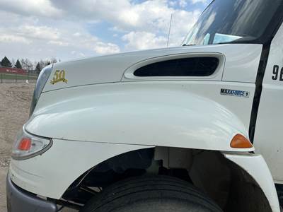 International DuraStar 4400 Hood for a International Durastar (4400)