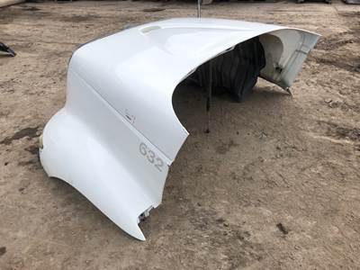 International TranStar 8600 Hood for a International Transtar (8600)