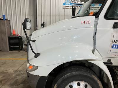 International TranStar 8600 Hood for a International Transtar (8600)