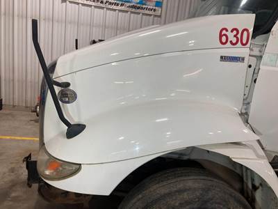 International TranStar 8600 Hood for a International Transtar (8600)