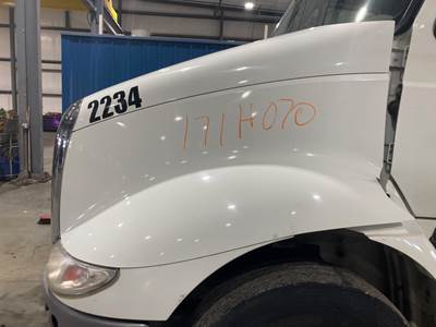 International TranStar 8600 Hood for a International Transtar (8600)