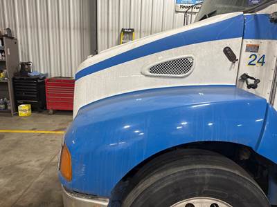 Kenworth T300 Hood