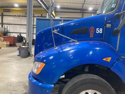 Kenworth T440 Hood