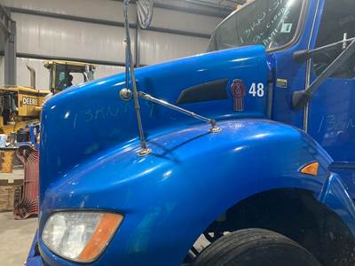 Kenworth T440 Hood