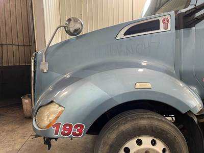 Kenworth T680 Hood