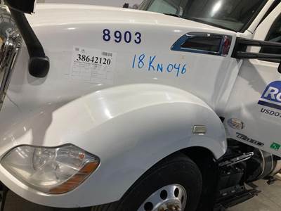 Kenworth T680 Hood