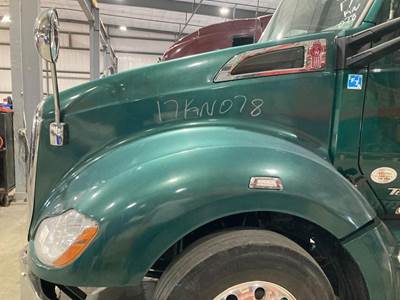Kenworth T680 Hood