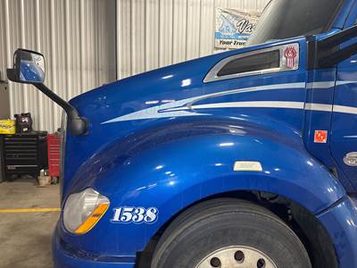 Kenworth T680 Hood
