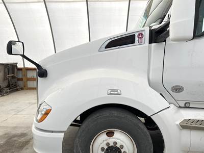 Kenworth T680 Hood
