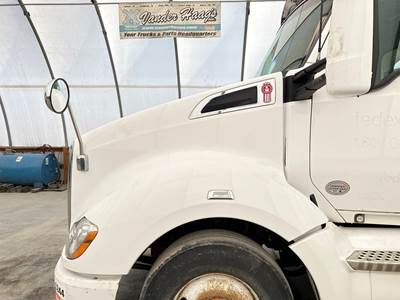 Kenworth T680 Hood