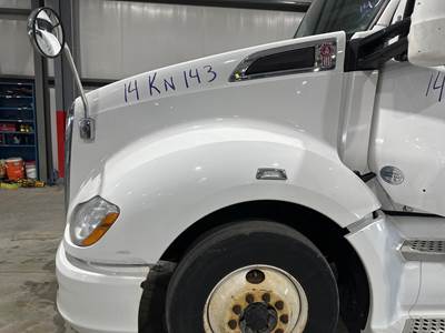 Kenworth T680 Hood