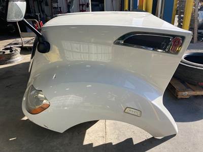 Kenworth T680 Hood