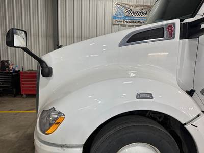 Kenworth T680 Hood