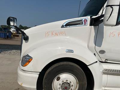 Kenworth T680 Hood
