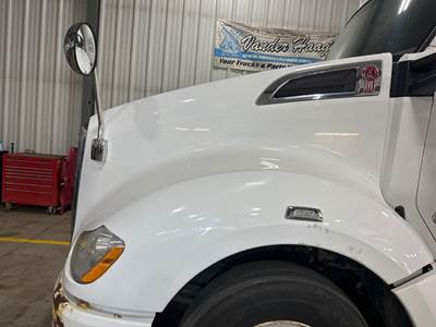Kenworth T680 Hood