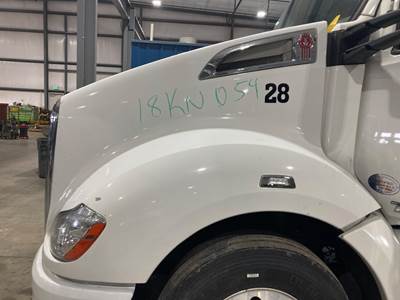 Used 2018 Kenworth T680 Complete Hood, White, 50" Length