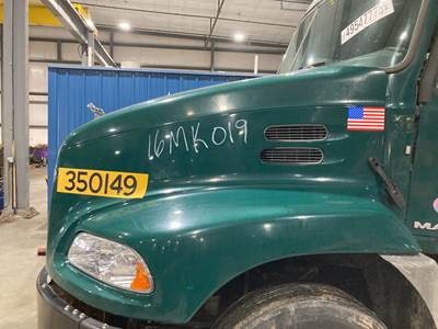Mack CXU Hood