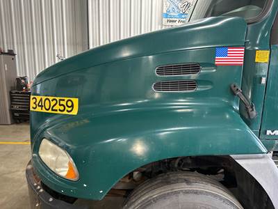 Mack CXU Hood